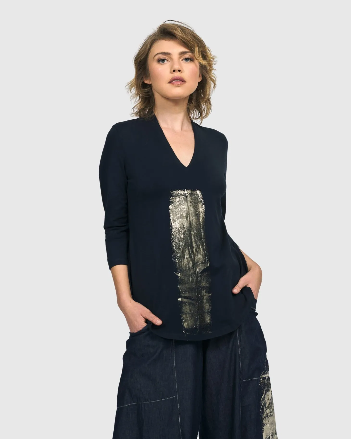 Alaska V-Neck Top, Navy