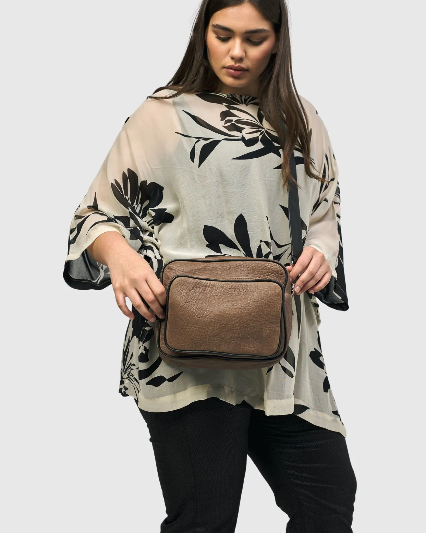 Carryall Camera Bag, Wood
