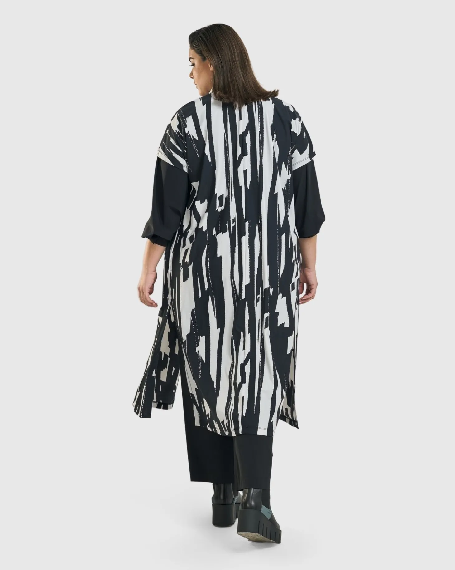 Cyber Short Sleeve Duster, Brush