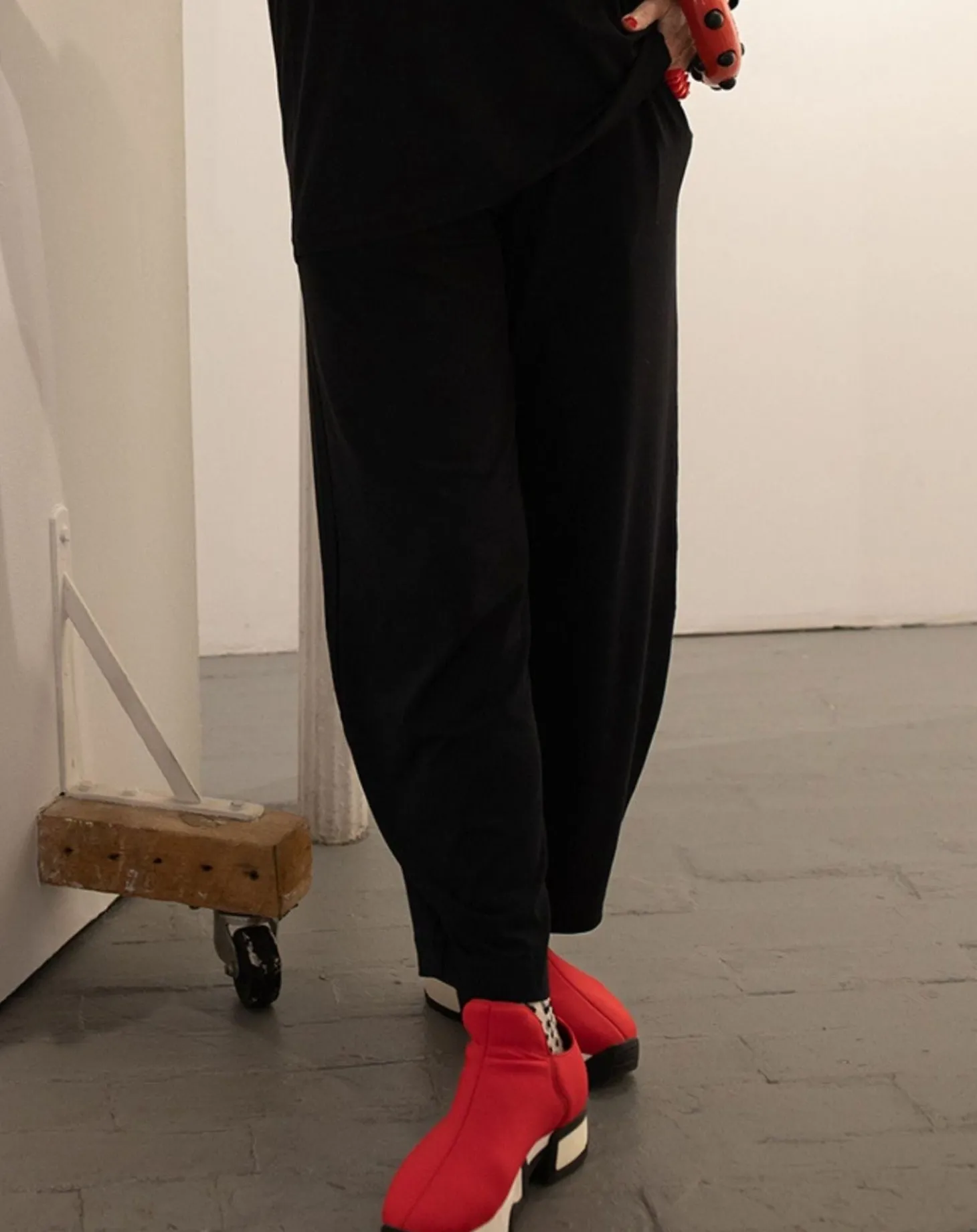 Essential Flow Pants, Black