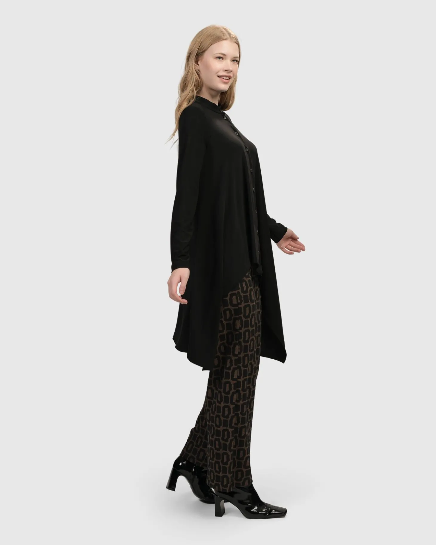 Essential Hi-Lo Button Down Top, Black