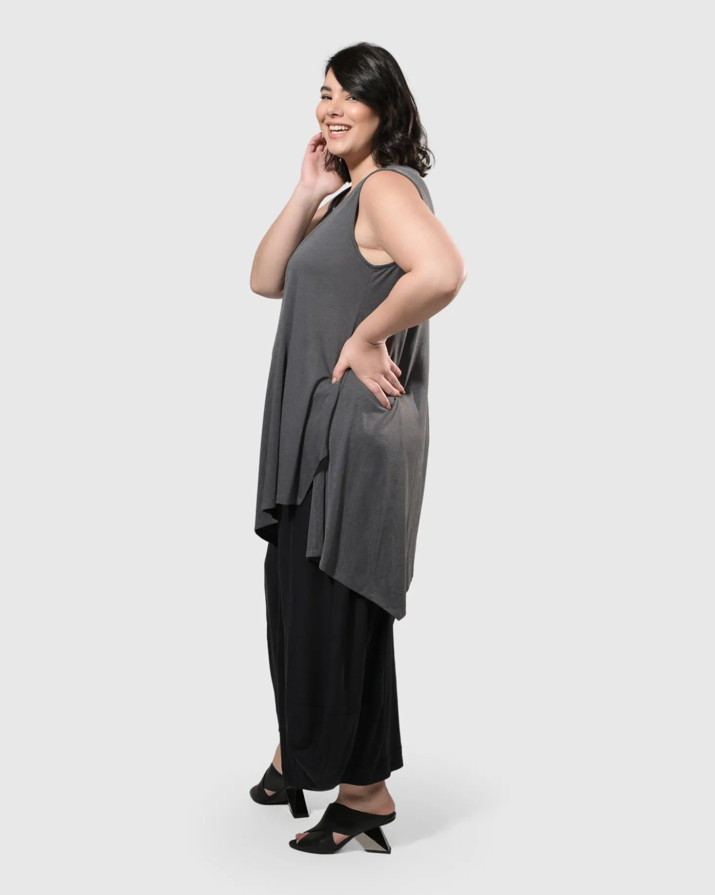 Essential Joy Sleeveless Tunic Top, Grey