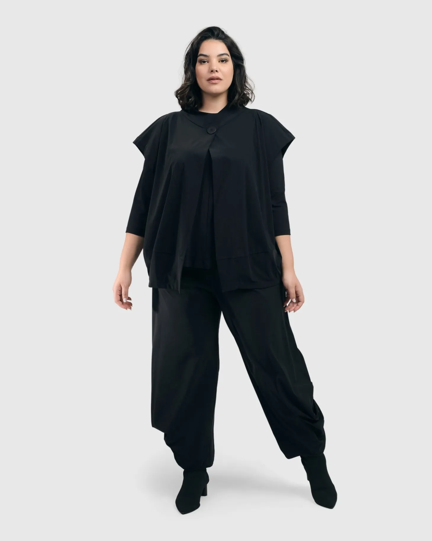 Essential Tekbika Go-To Vest Jacket, Black