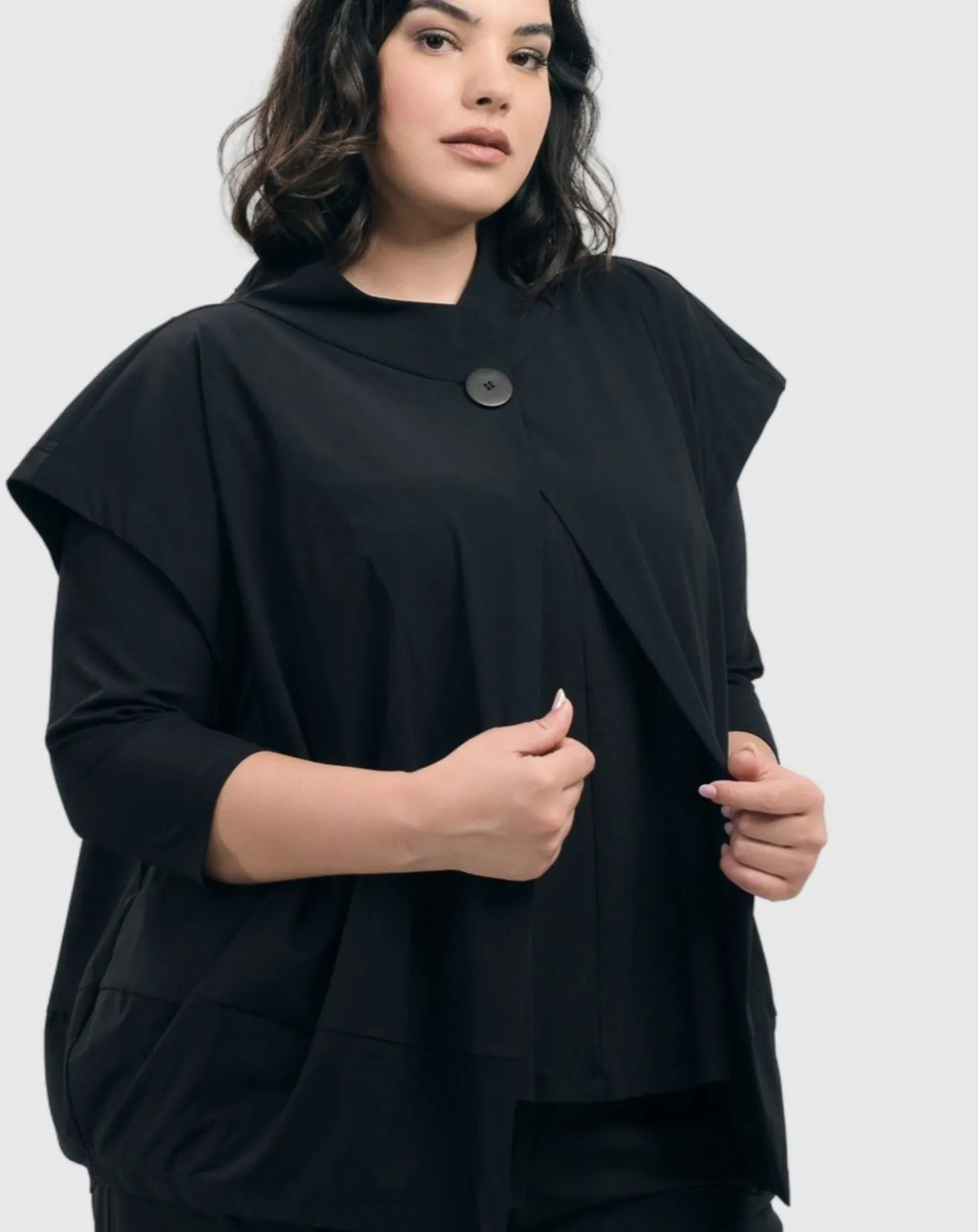 Essential Tekbika Go-To Vest Jacket, Black