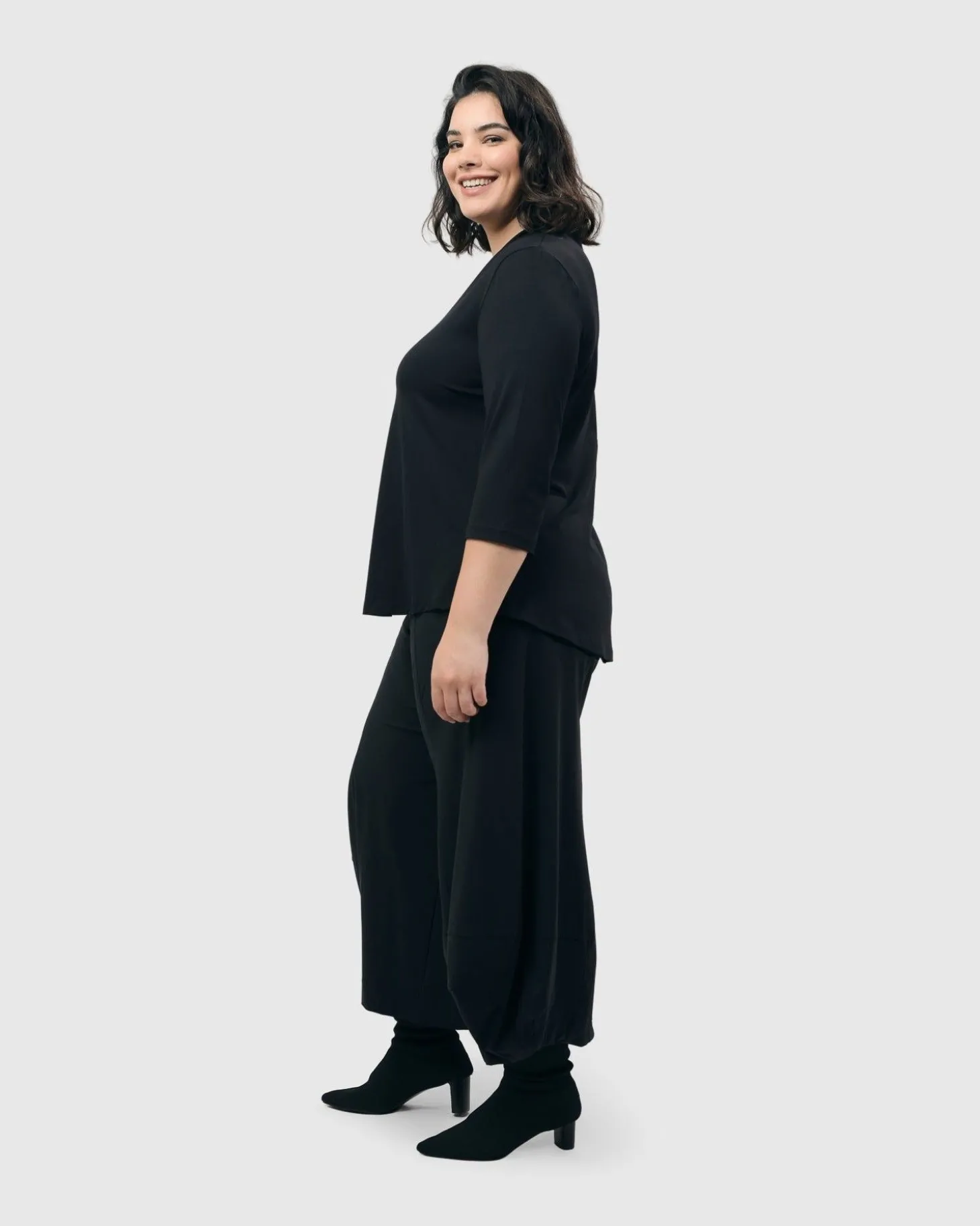Essential Tekbika Punto Pants, Black