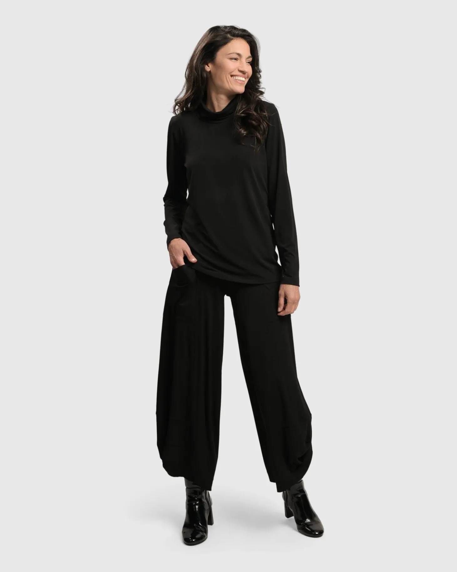 Essential Ultimate Turtleneck Top, Black
