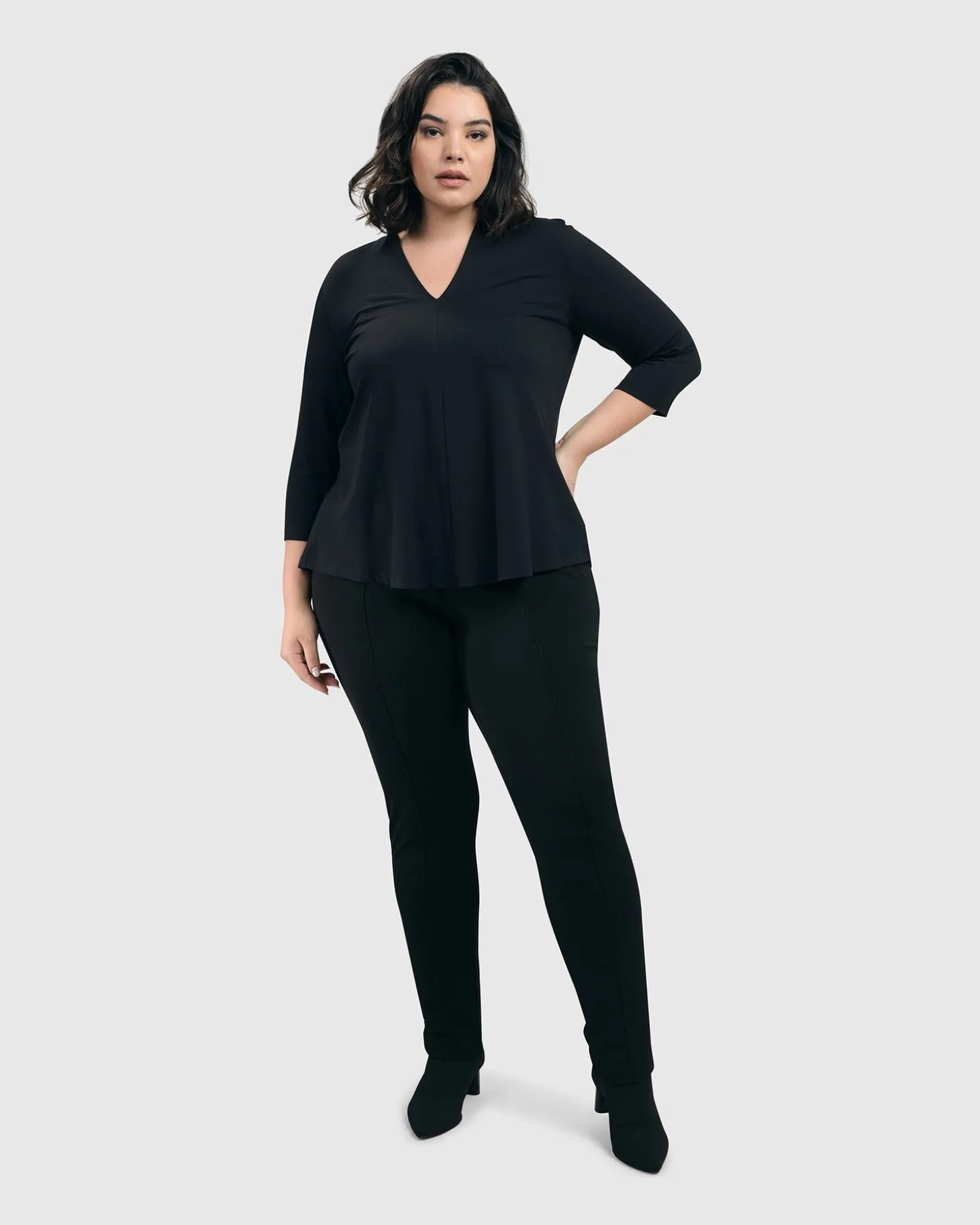 Essential V-Neck Top, Black