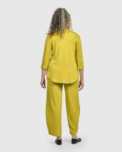 Essential V-Neck Top, Lime