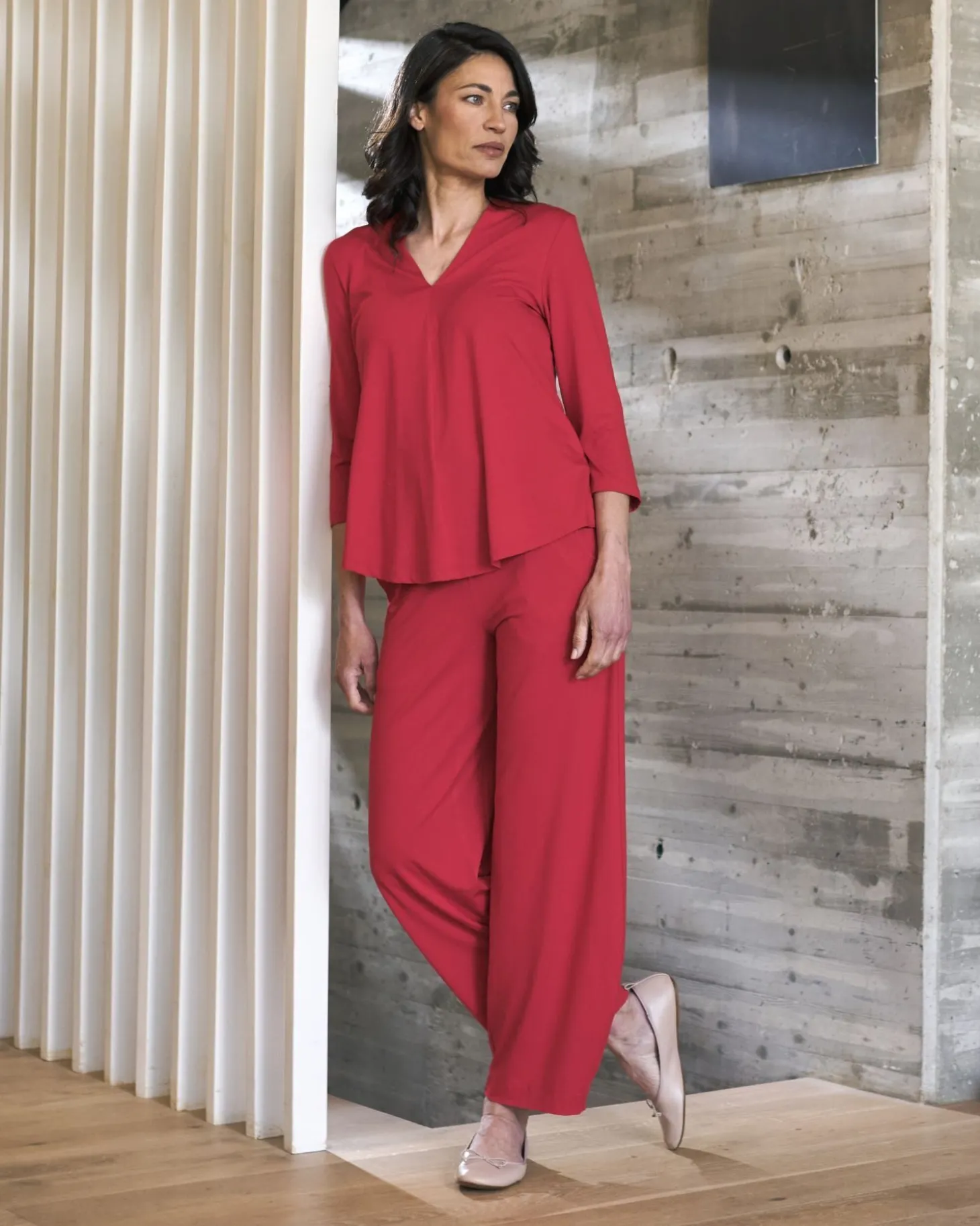 Essential V-Neck Top, Red Rose