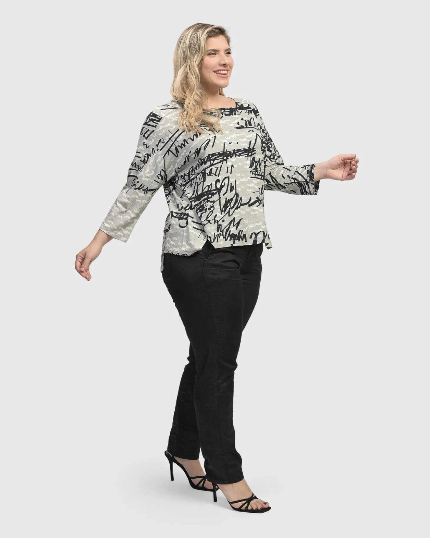 Flirty Cutaway Boxy Top, Script