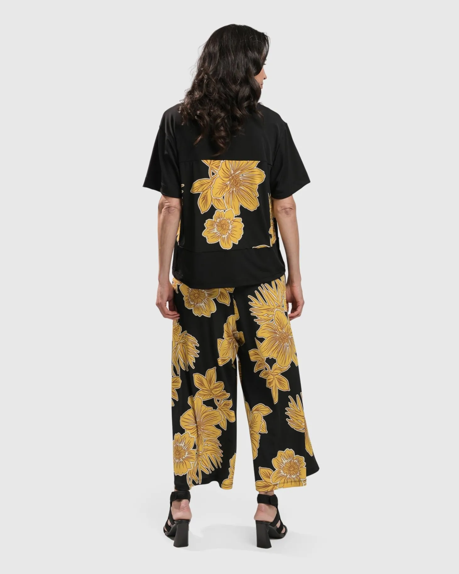 Flower Girl Boxy Top, Gold