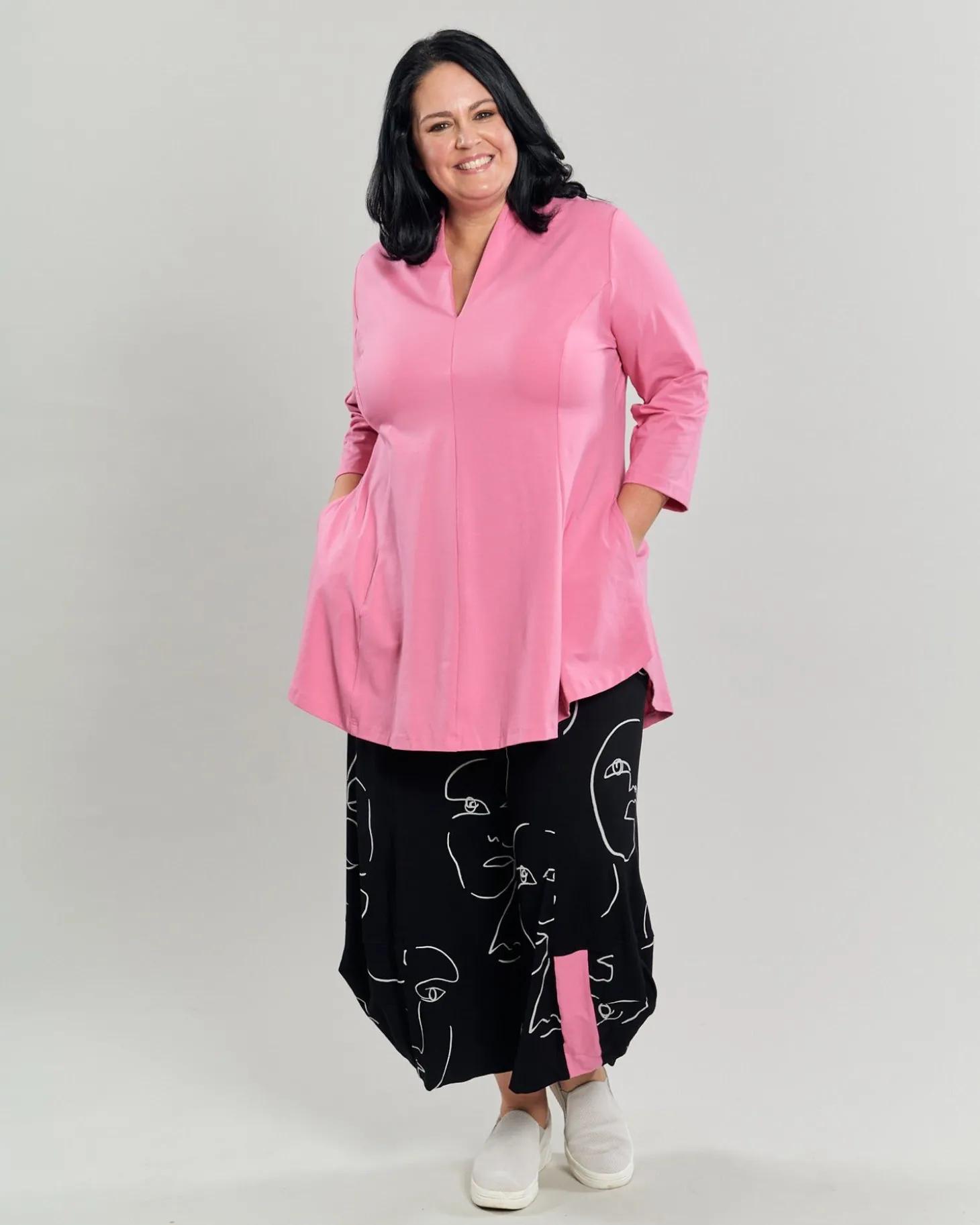 Gloria V-Neck Tunic Top, Bazooka