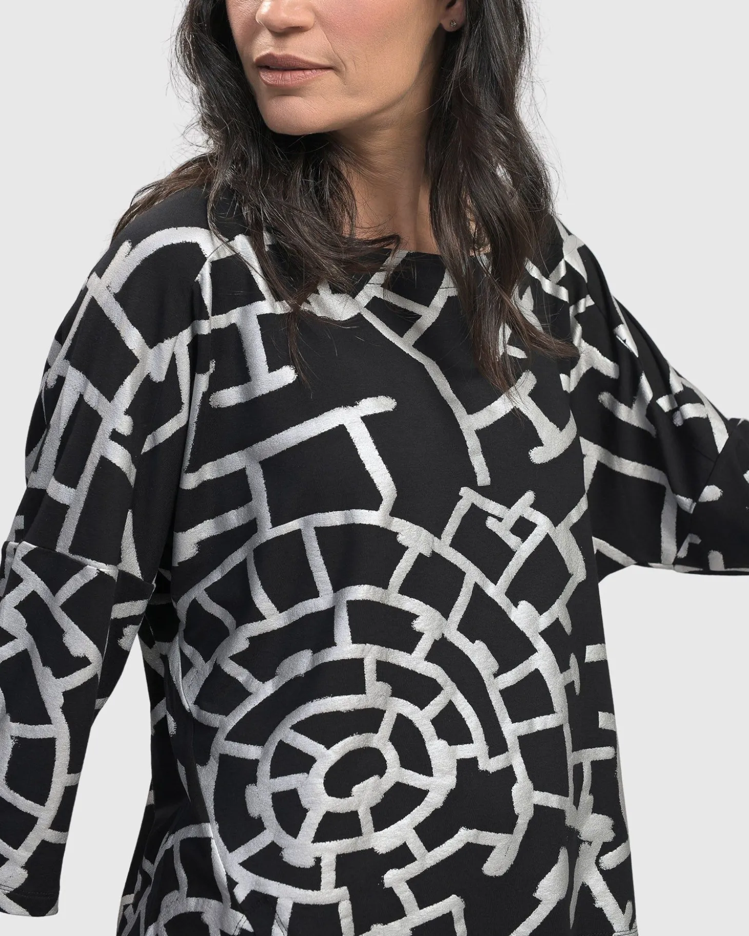 Hypnotic Cutaway Boxy Top, Silver