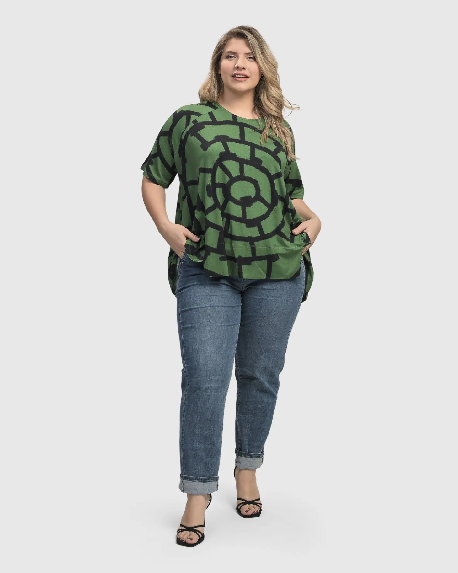 Hypnotic Swing Tunic Top, Clover