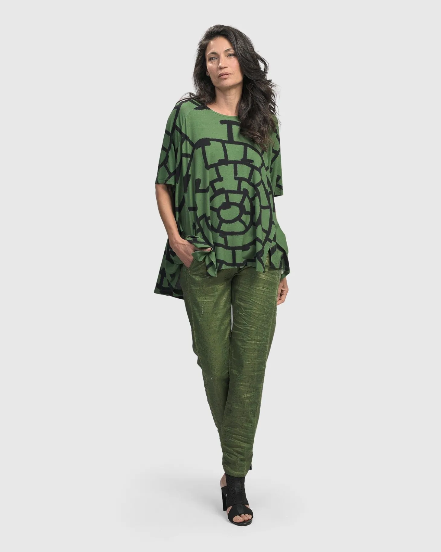 Hypnotic Swing Tunic Top, Clover