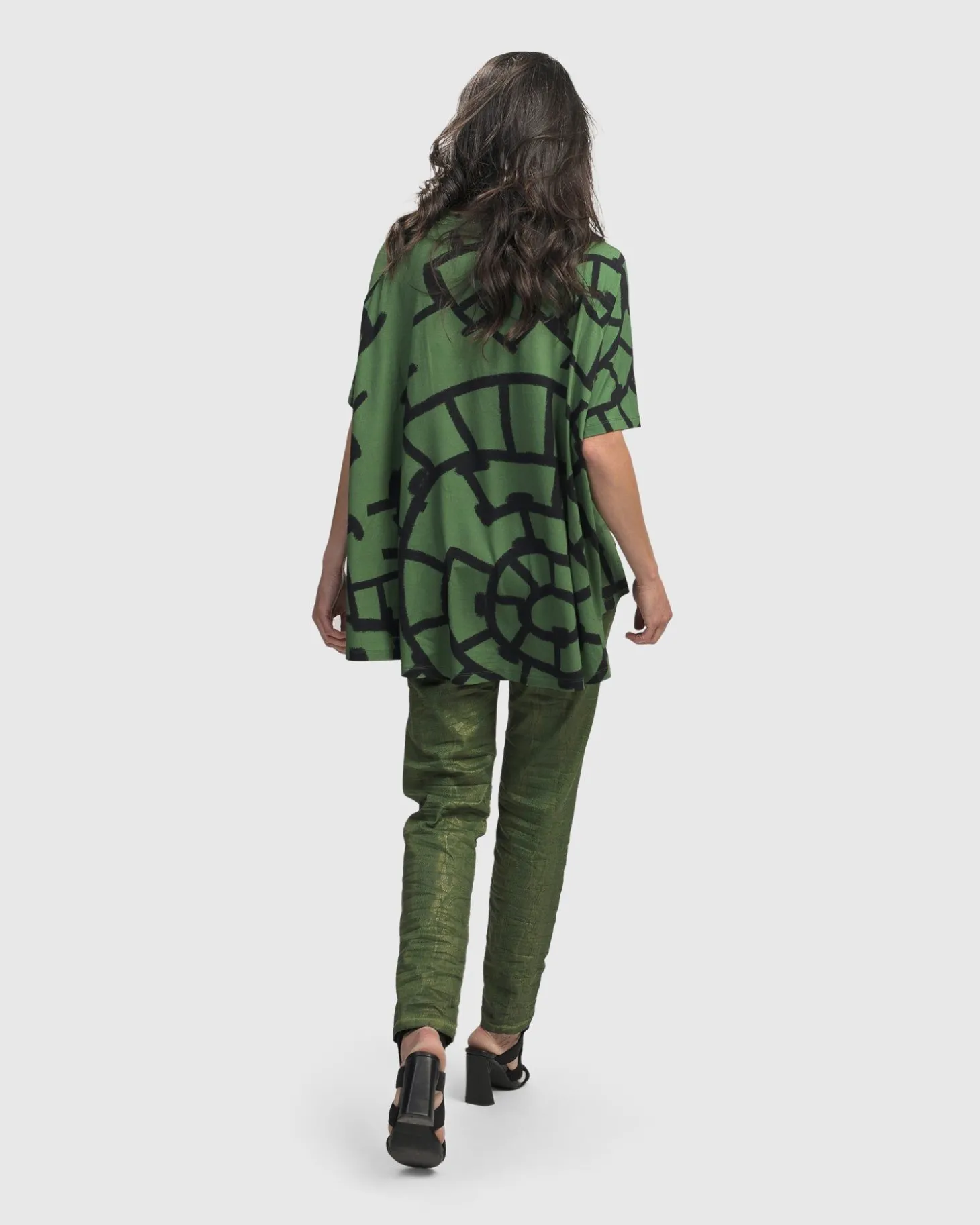 Hypnotic Swing Tunic Top, Clover