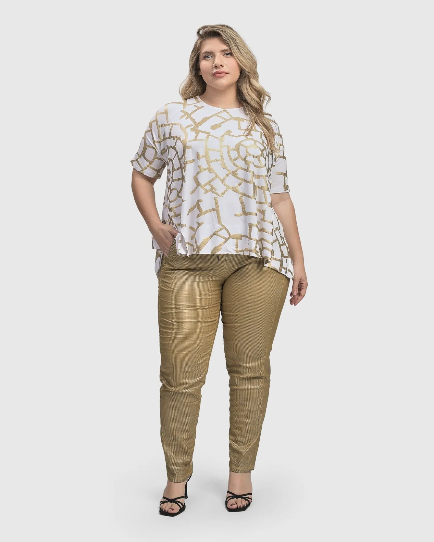 Hypnotic Swing Tunic Top, Gold