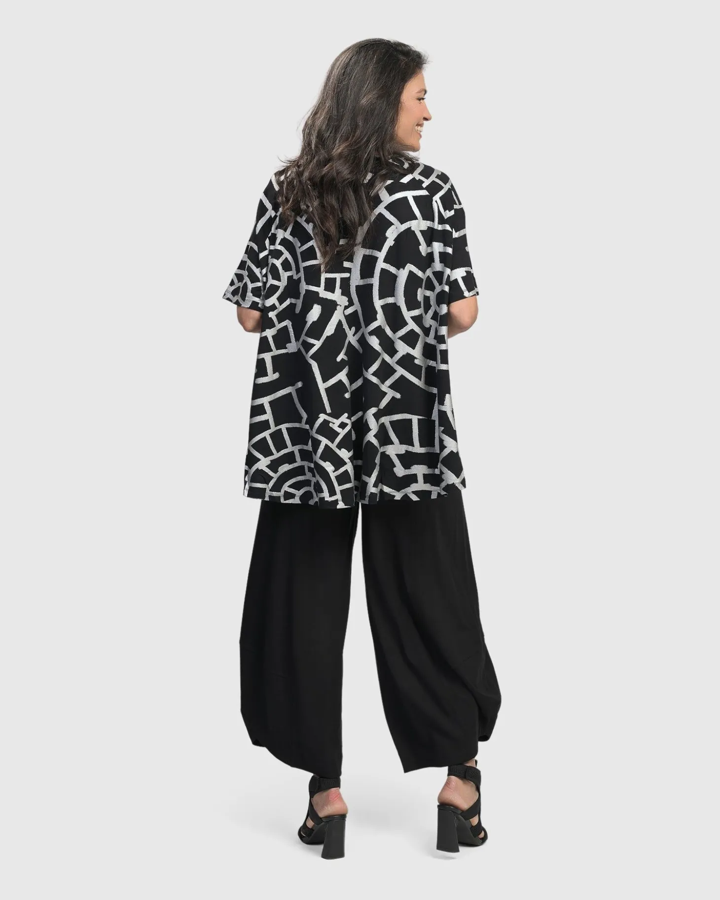 Hypnotic Swing Tunic Top, Silver