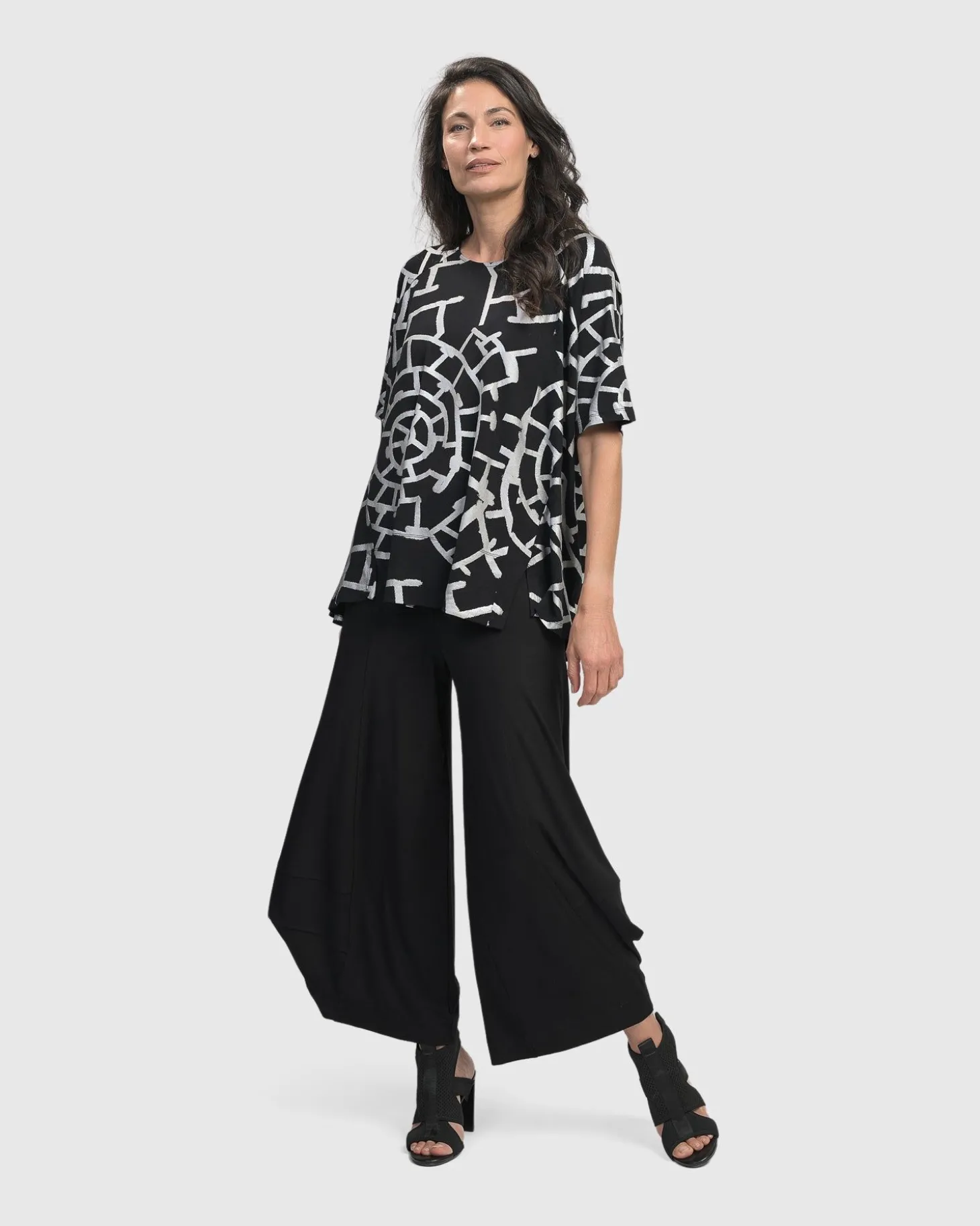 Hypnotic Swing Tunic Top, Silver