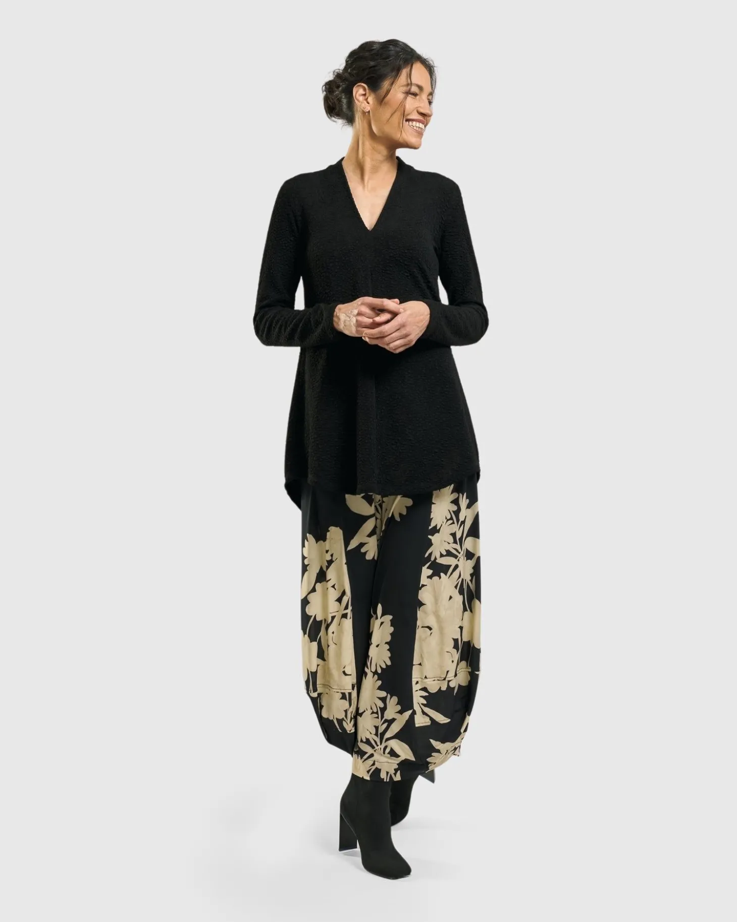 Jacquard V-Neck Tunic Top, Black