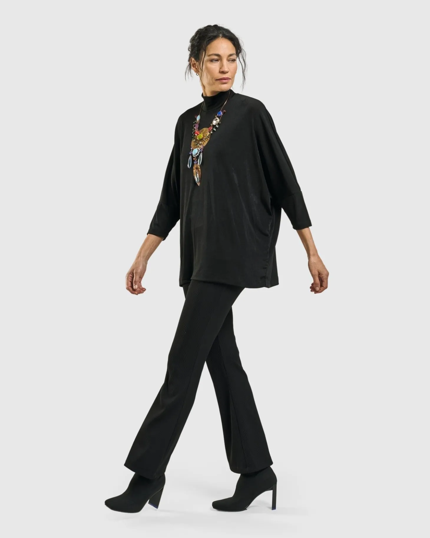 Kick Flare Curator Pants, Black