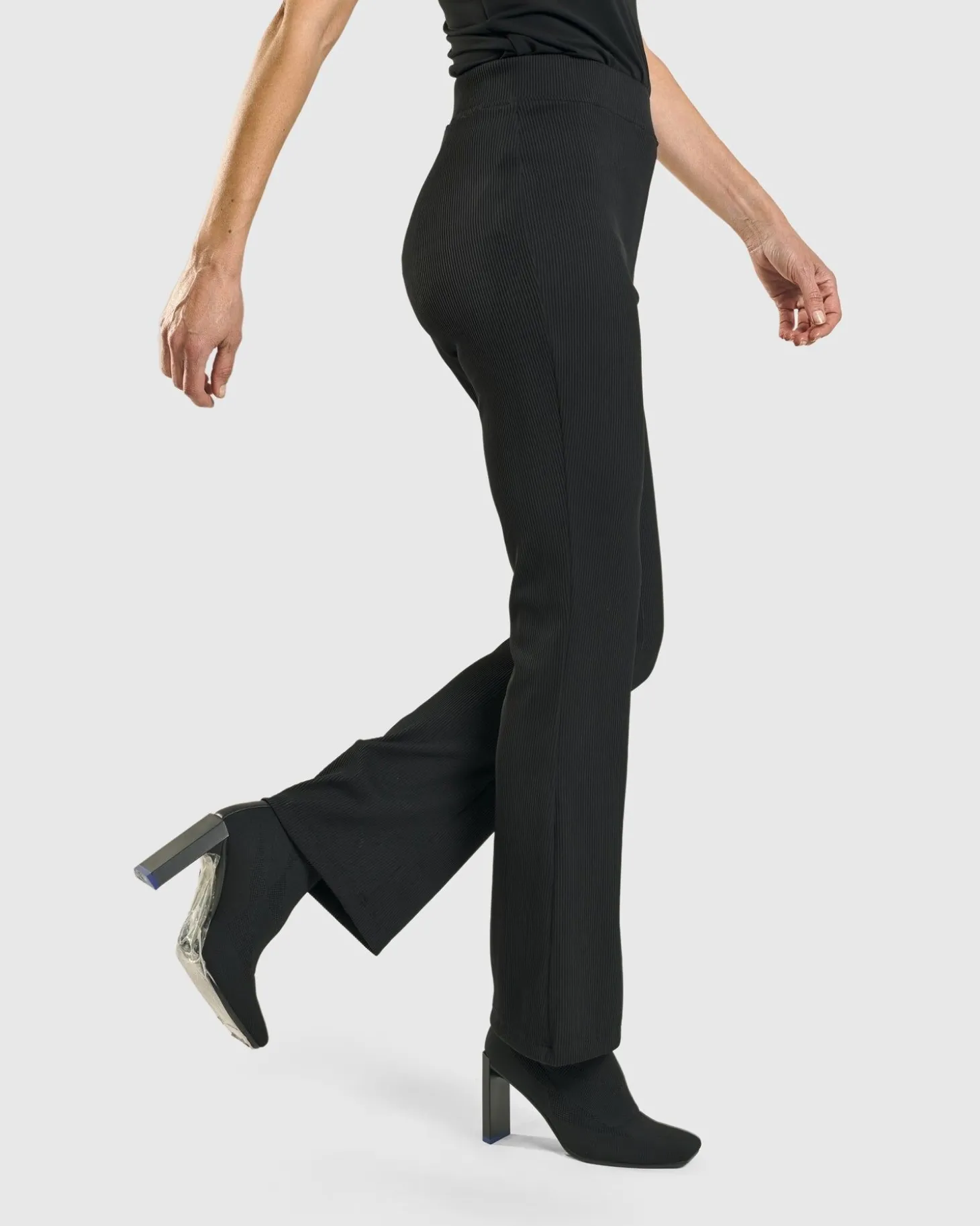 Kick Flare Curator Pants, Black