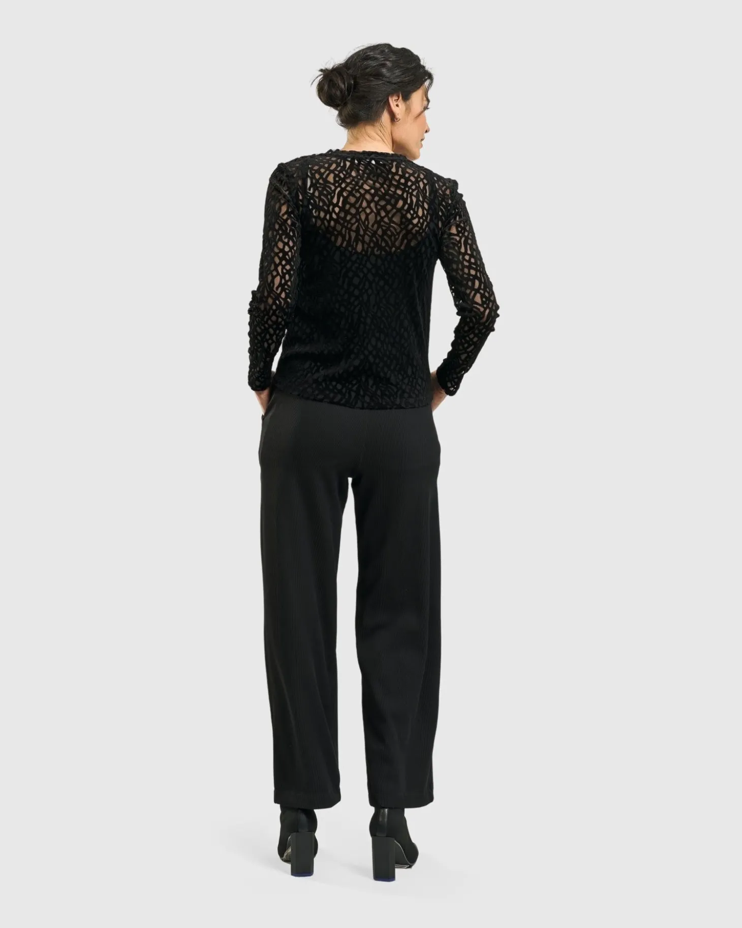 Kuzco Cropped Cardigan Top, Gold