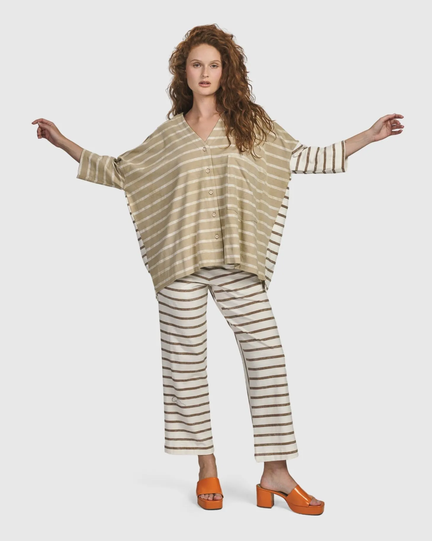 Oasis Oversized Cardigan, Tan