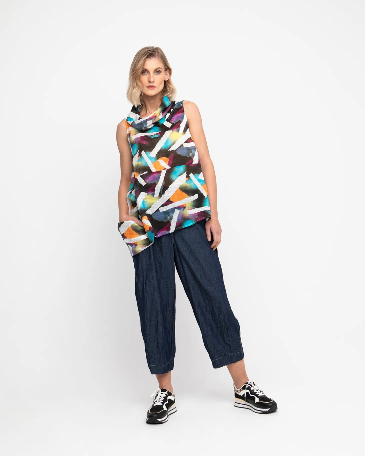 Ozai N Ku Crinkle Crop Trousers, Denim