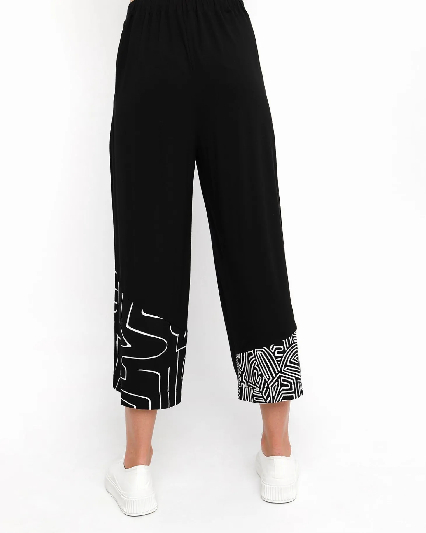 Ozai N Ku Daydream Lounge Pants, Mitos