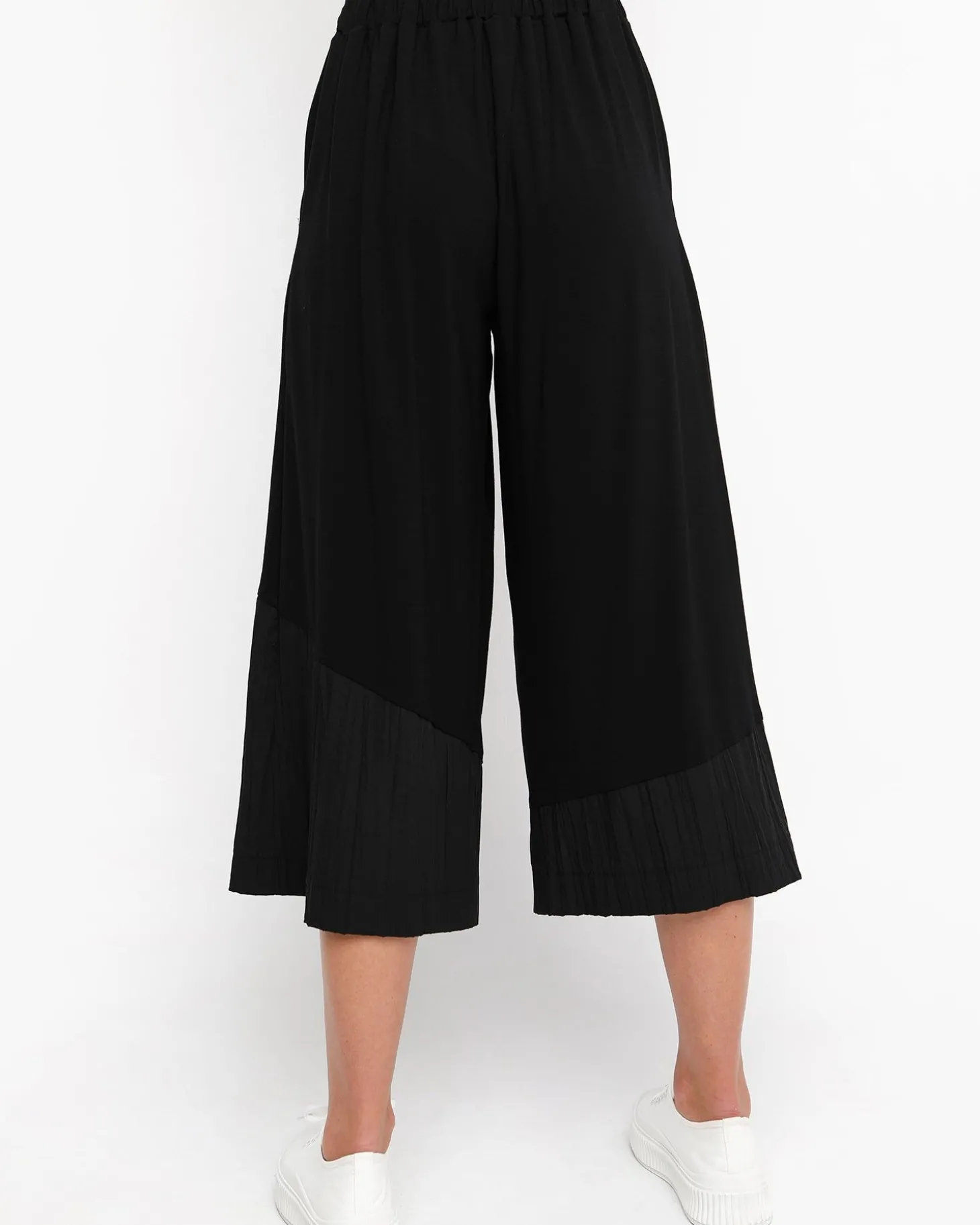 Ozai N Ku Pleated Lounge Pants, Black