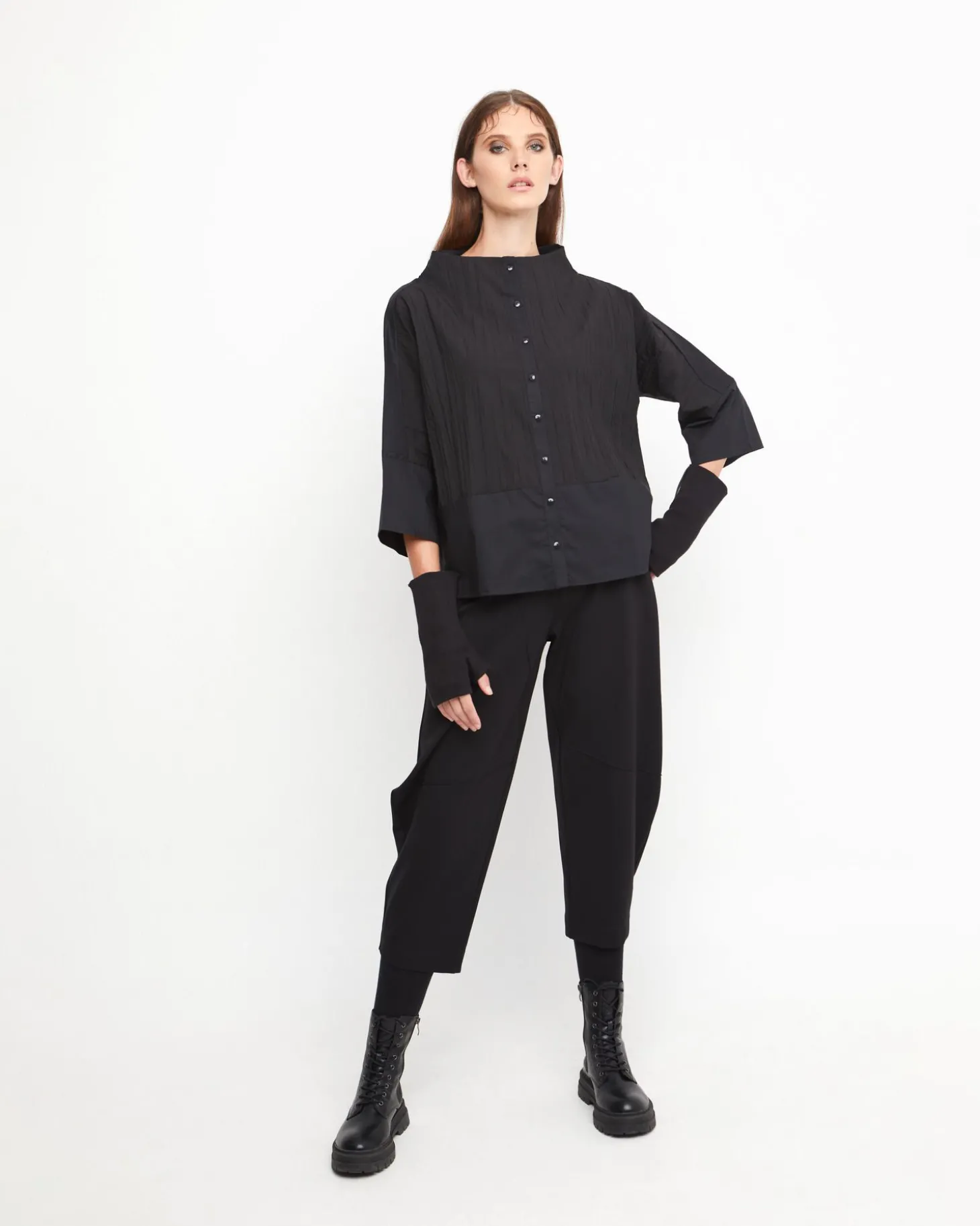 Ozai N Ku Silky Boxy Shirt, Black