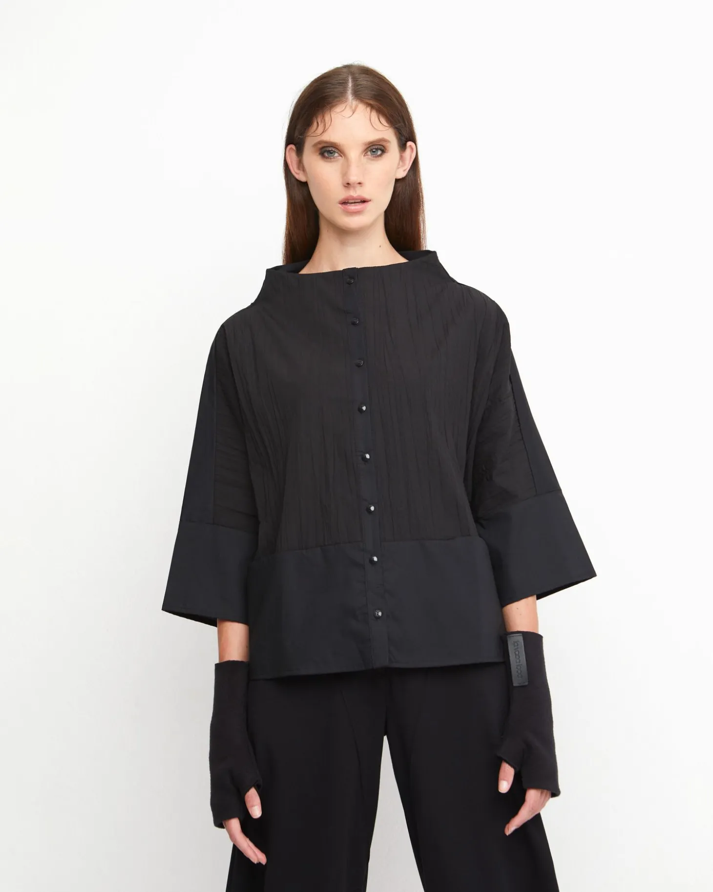 Ozai N Ku Silky Boxy Shirt, Black