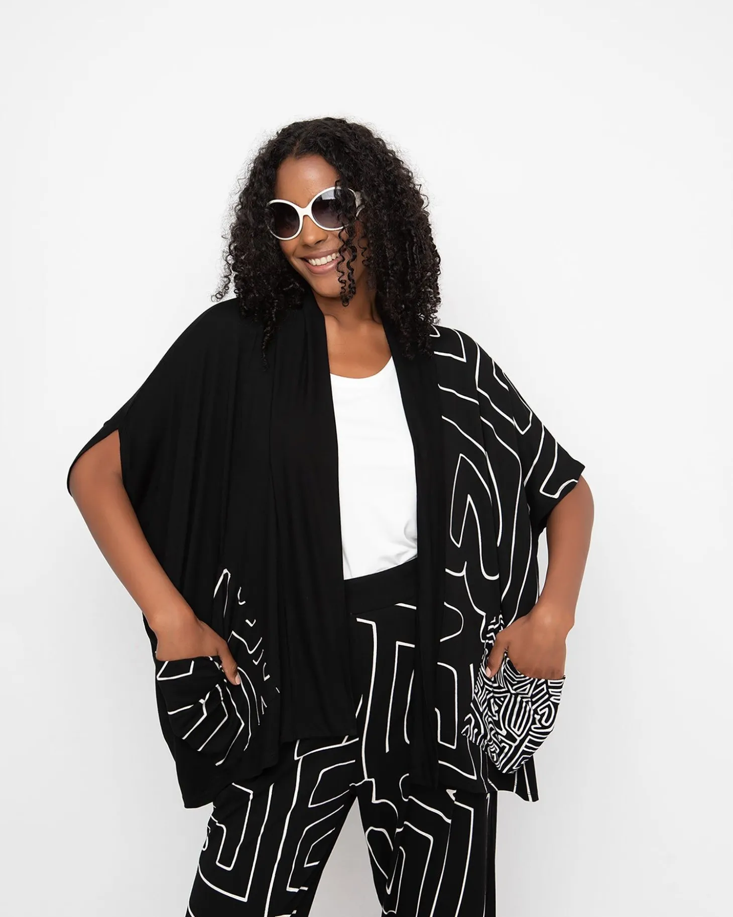 Ozai N Ku Zigzag Cardigan, Mitos
