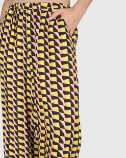 Penrose Pants, Geometric