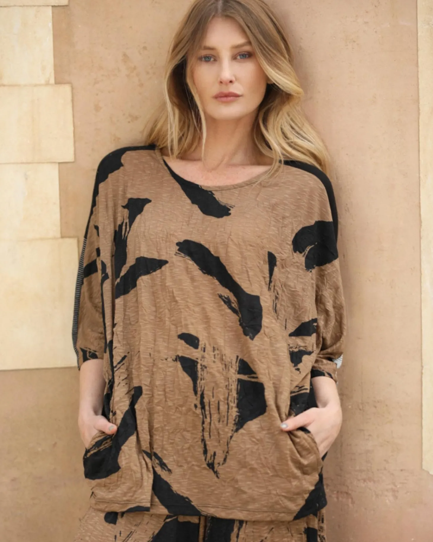 Ru Crinkle Dolman Top, Sepia