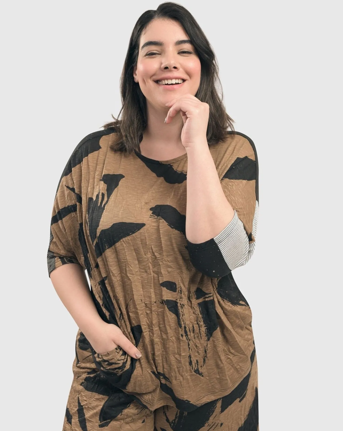 Ru Crinkle Dolman Top, Sepia