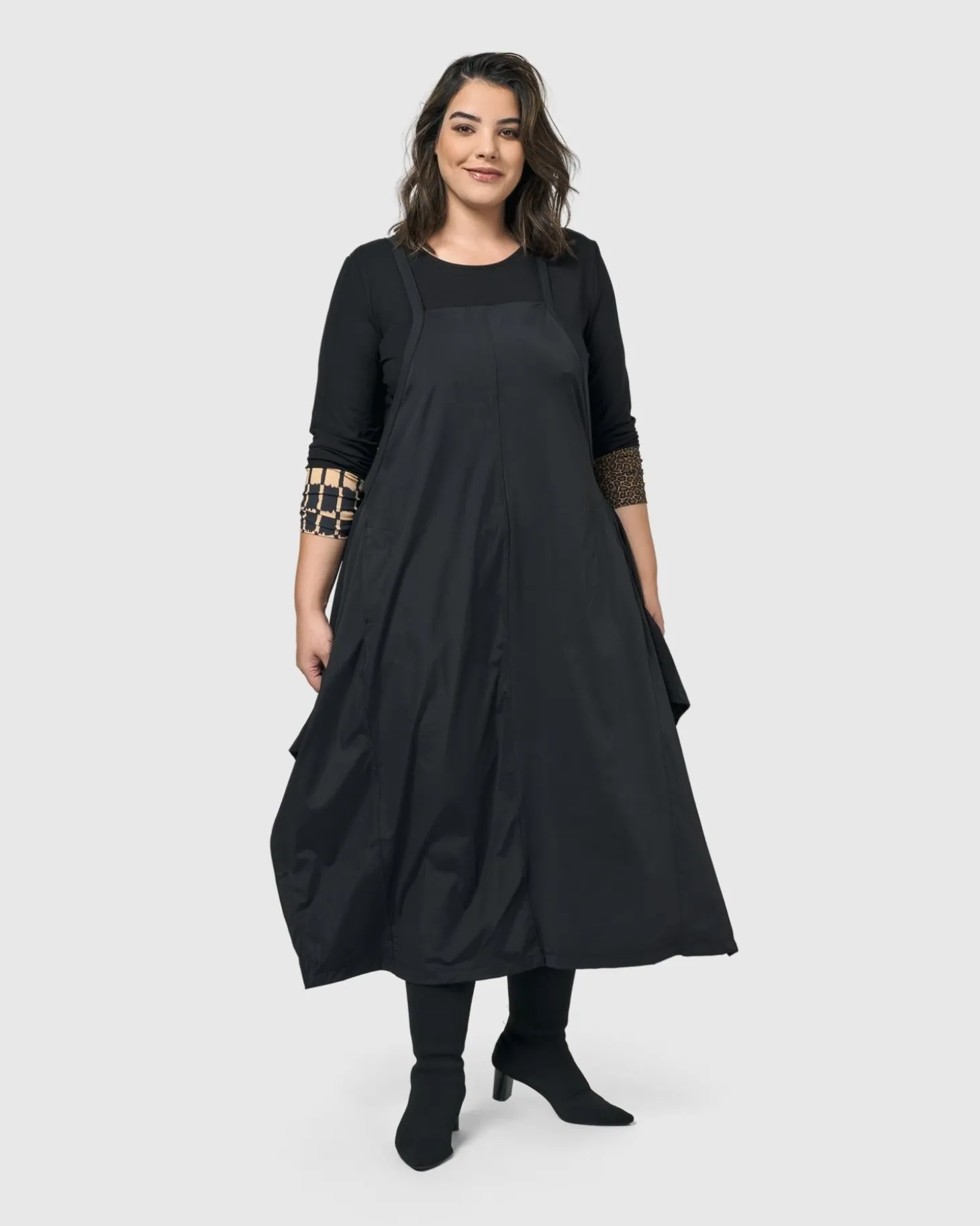 Shelley Apron Dress, Black