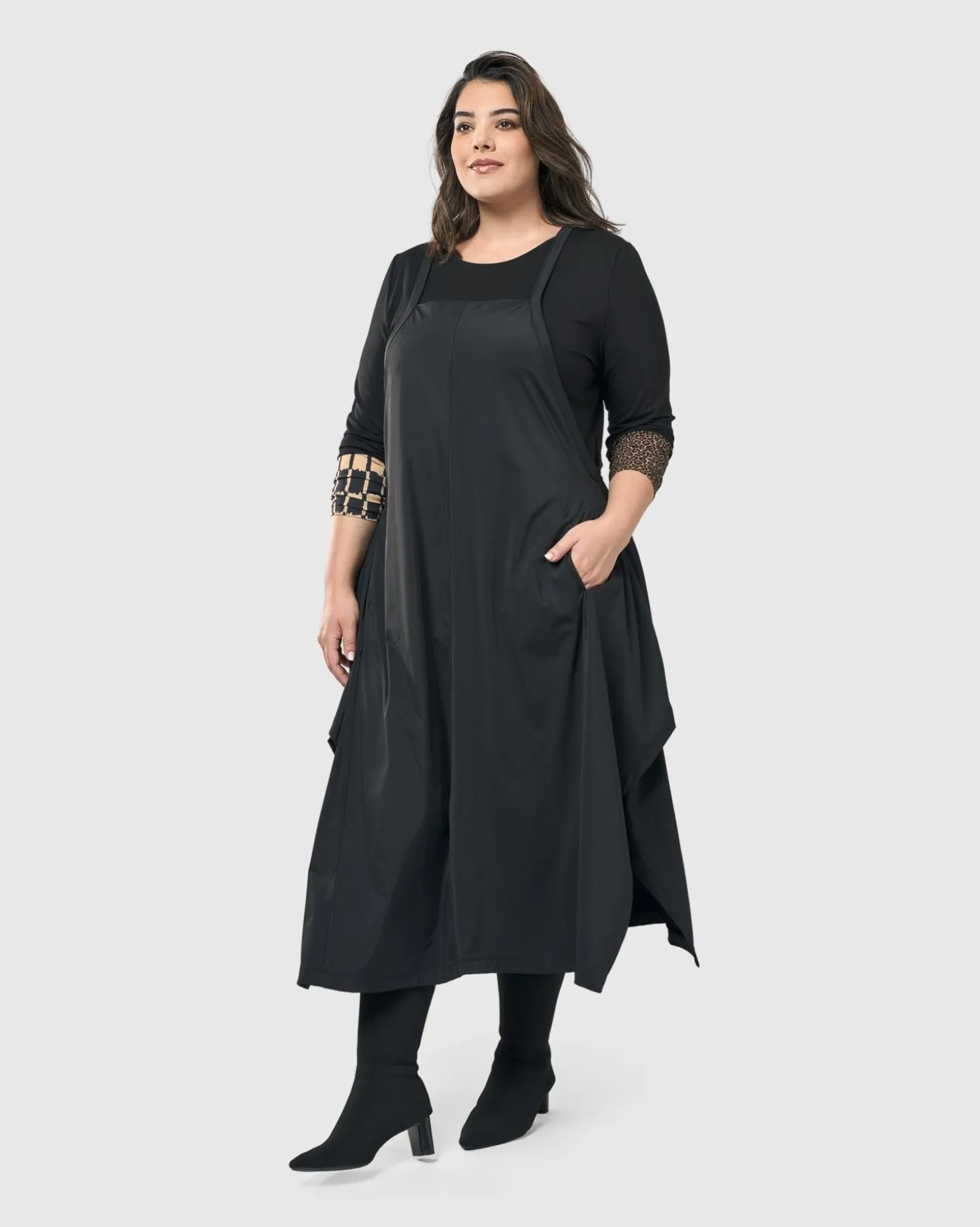 Shelley Apron Dress, Black