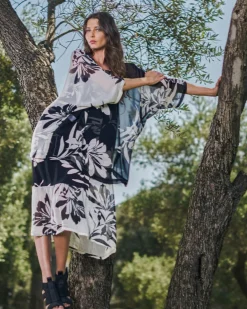 Sitting Poolside Tunic Top, Floral