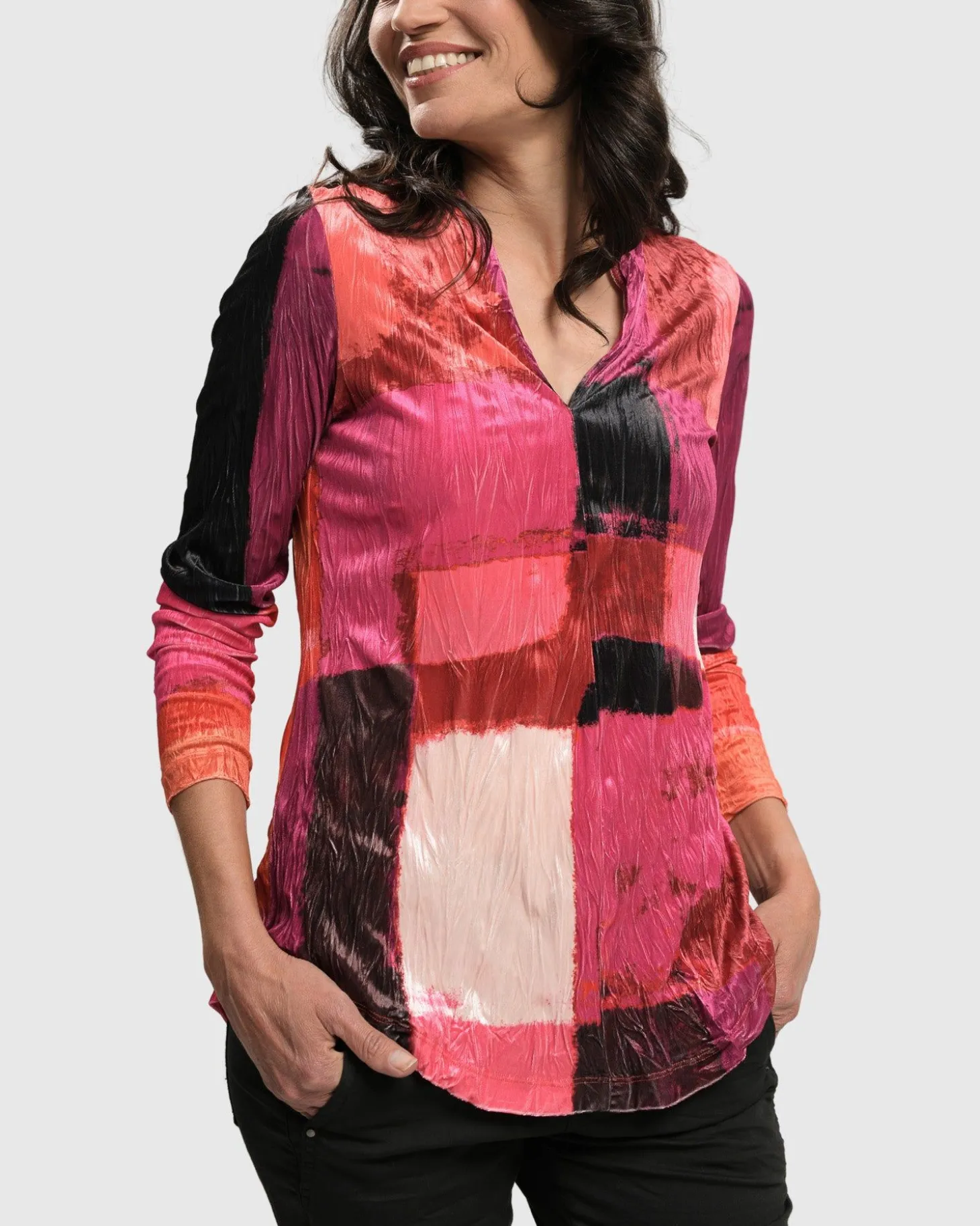 Sunset Strip V Neck Pullover, Magenta