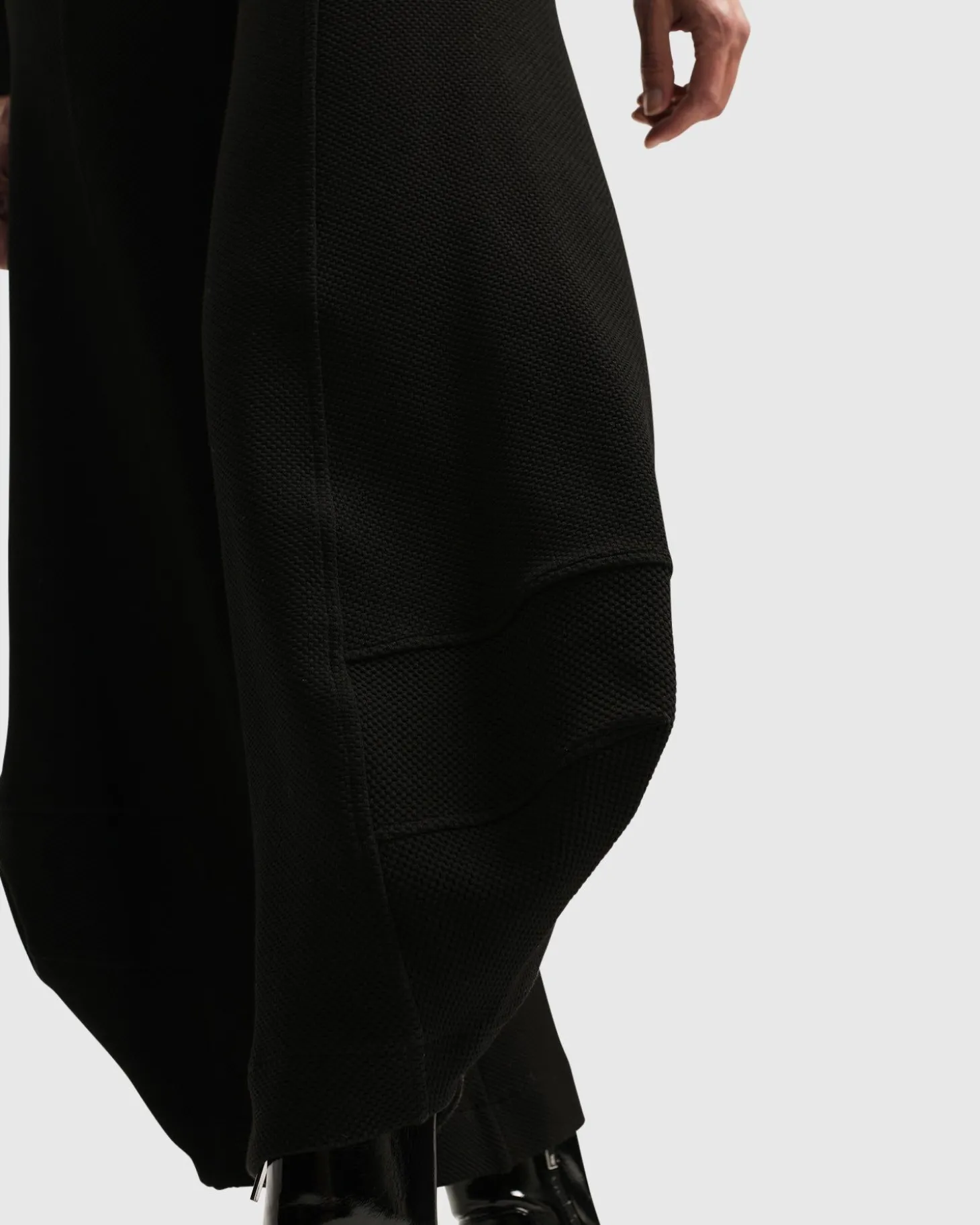 Superb Waffle Weave Punto Pants, Black