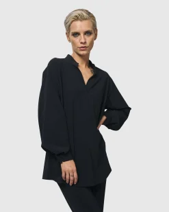 Trinity V-Neck Pullover Top, Black