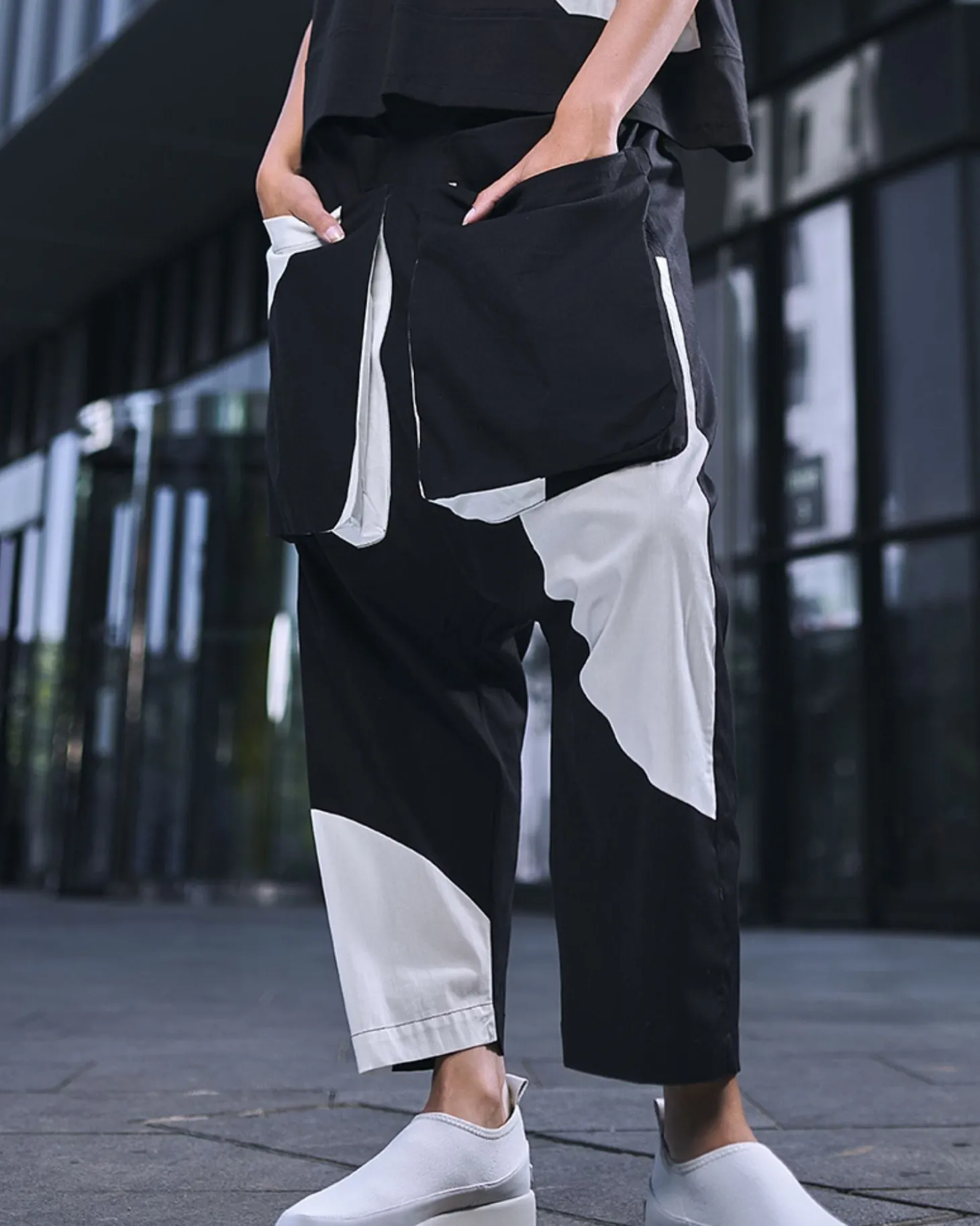 Urban Lennon Pocket Pants, Black