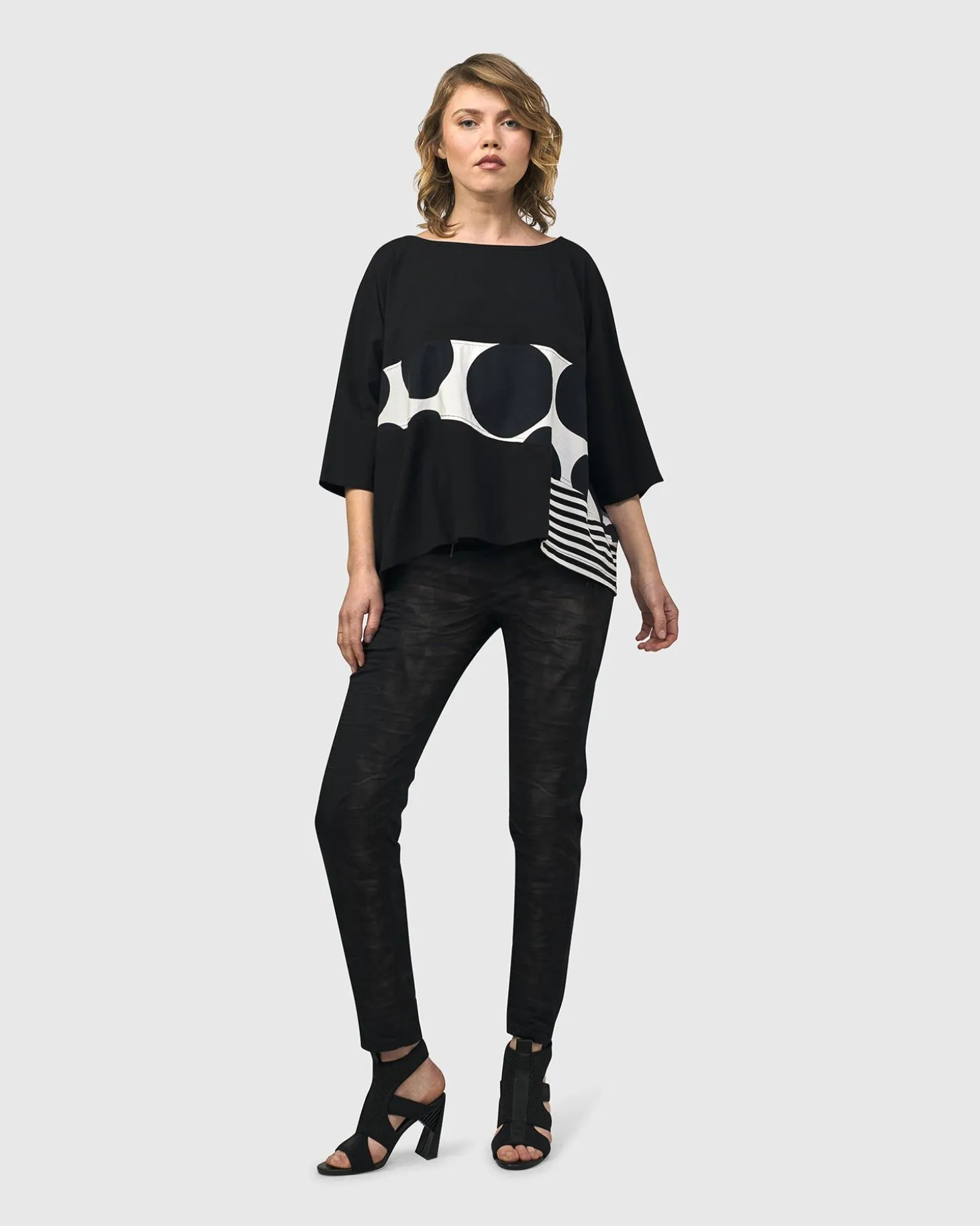 Urban Rockefeller Dots Boxy Tee, Mono