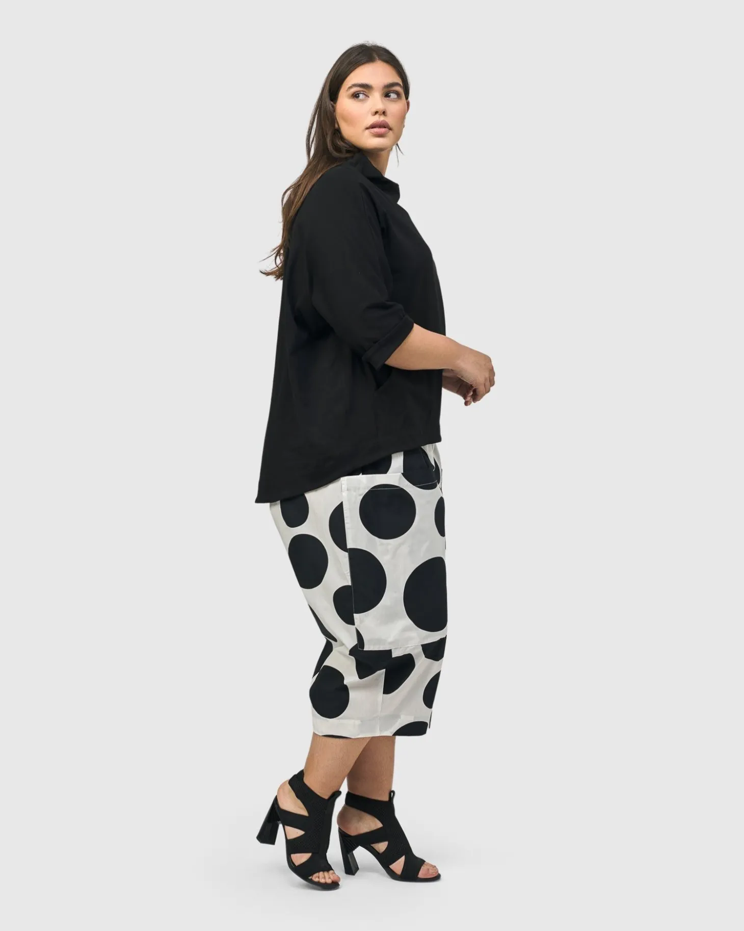 Urban Wanderer Sweatshirt, Black